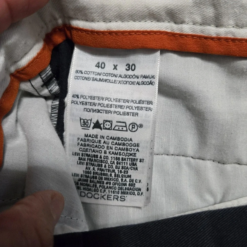 Dockers D2 Pants Mens 40x25 Gray Chino Straight Leg Cotton Blend Khakis Casual